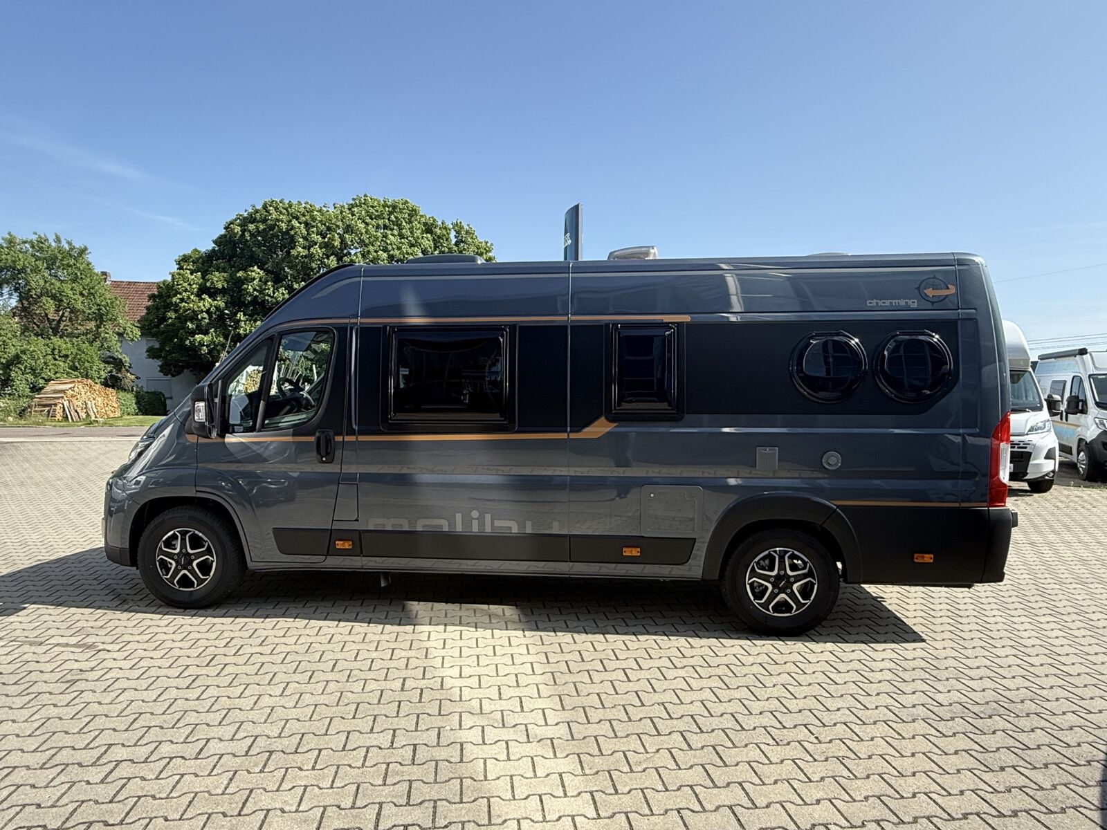 Fahrzeugabbildung Malibu Van diversity 640 LE K GT Skyview Bullaugen