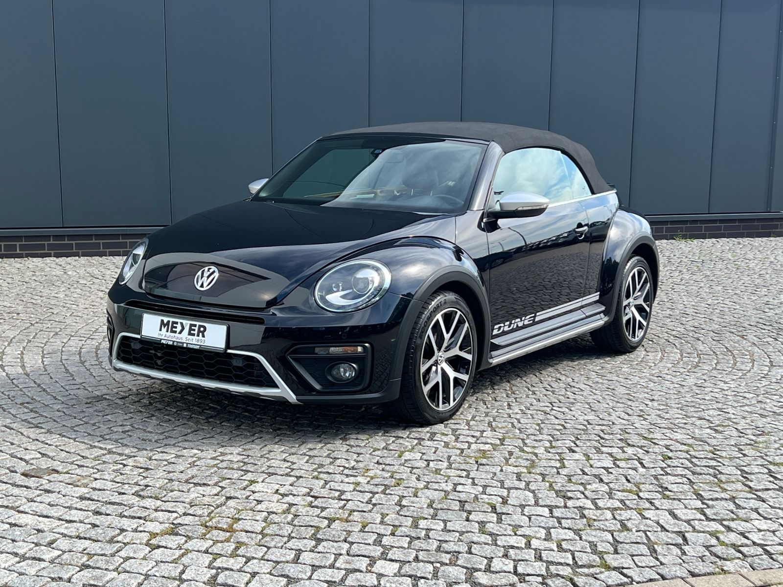 Fahrzeugabbildung Volkswagen Beetle Cabrio Dune 2.0 TDI DSG *Xenon, Navi, Sit