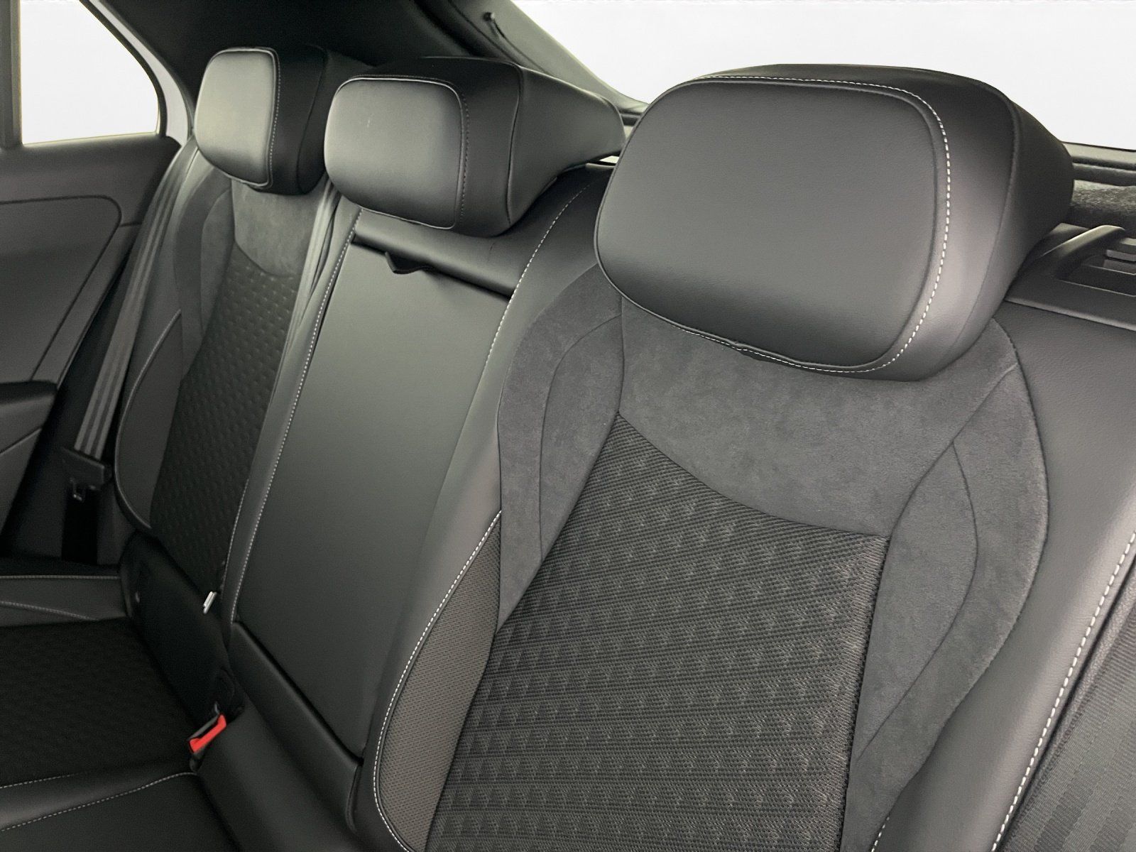 Volkswagen T-Roc - Bild 10