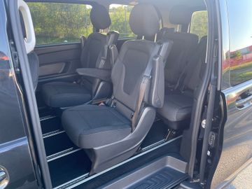 Mercedes V 220 - 7