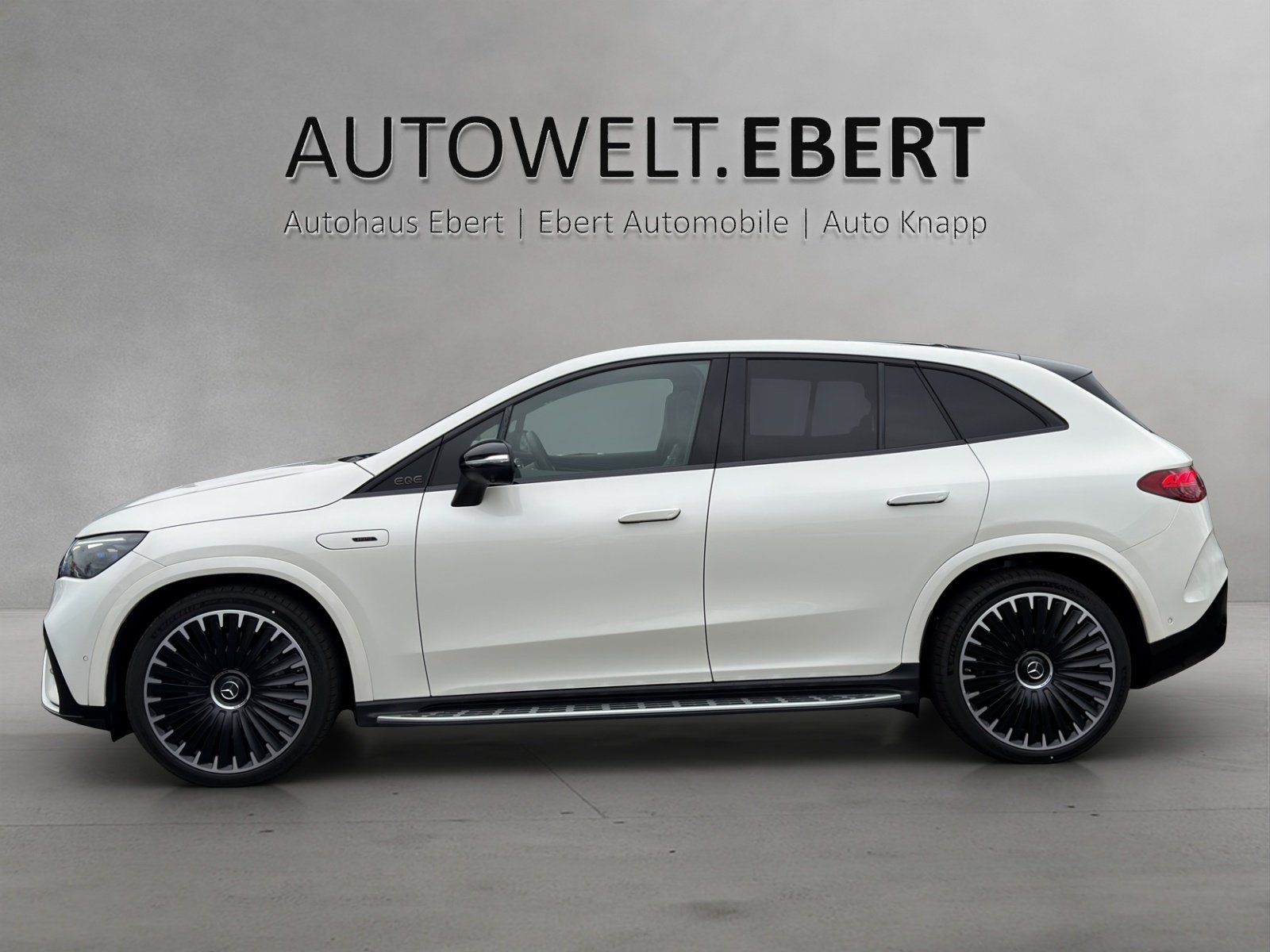 Fahrzeugabbildung Mercedes-Benz EQE43AMG SUV Prem+HYPER Carbon DYNAMIC+ 22kw HAL