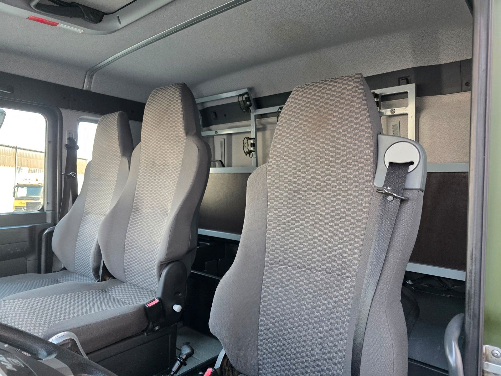 Fahrzeugabbildung MAN TGA 18.360 4x4 BB 3 Sitze Schalter Expedition