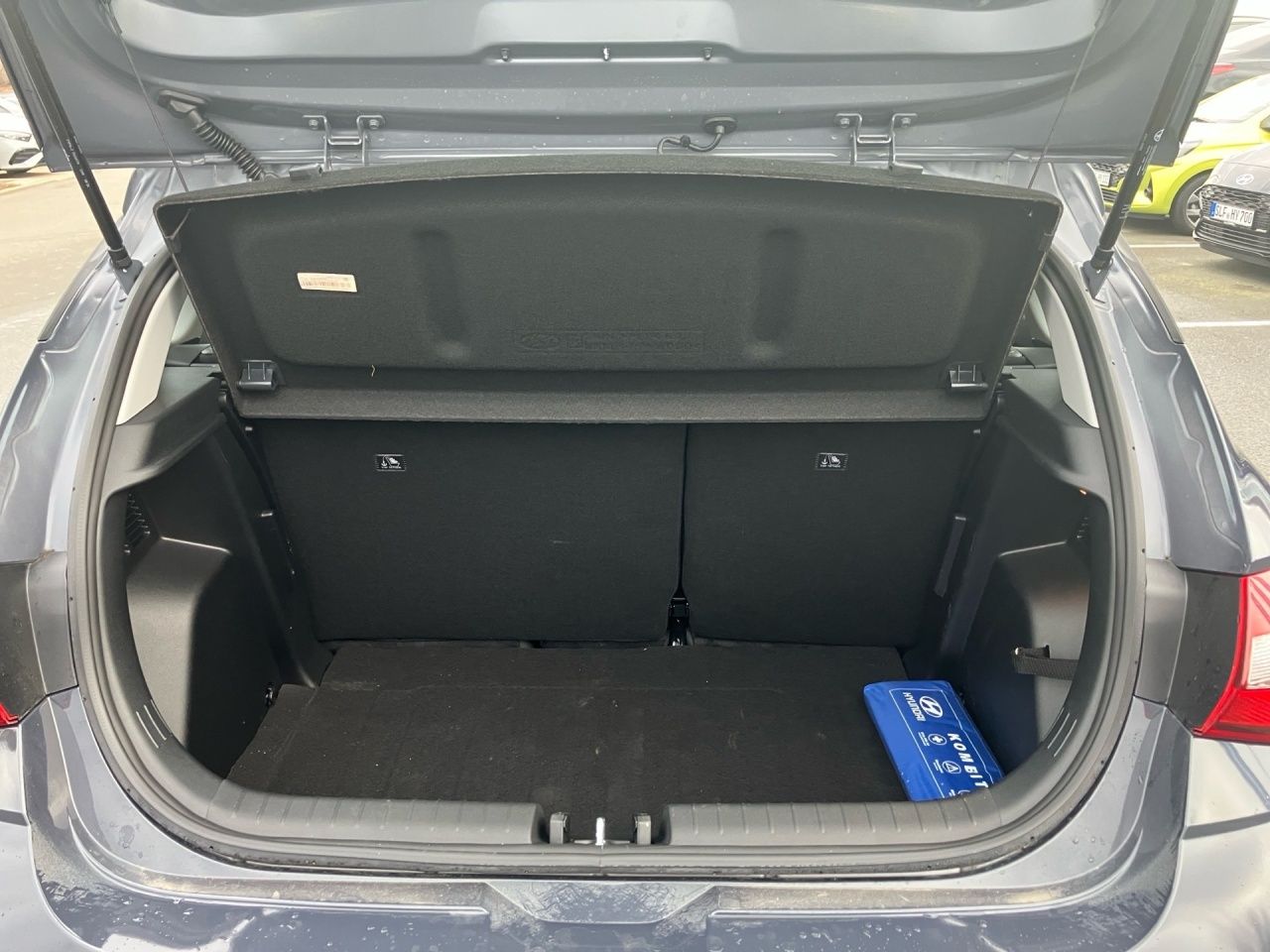 Fahrzeugabbildung Hyundai i20 SELECT *Funktionspak.* NAVI*CARPLAY*
