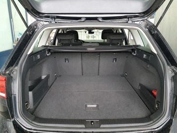 Volkswagen Passat Variant - 7