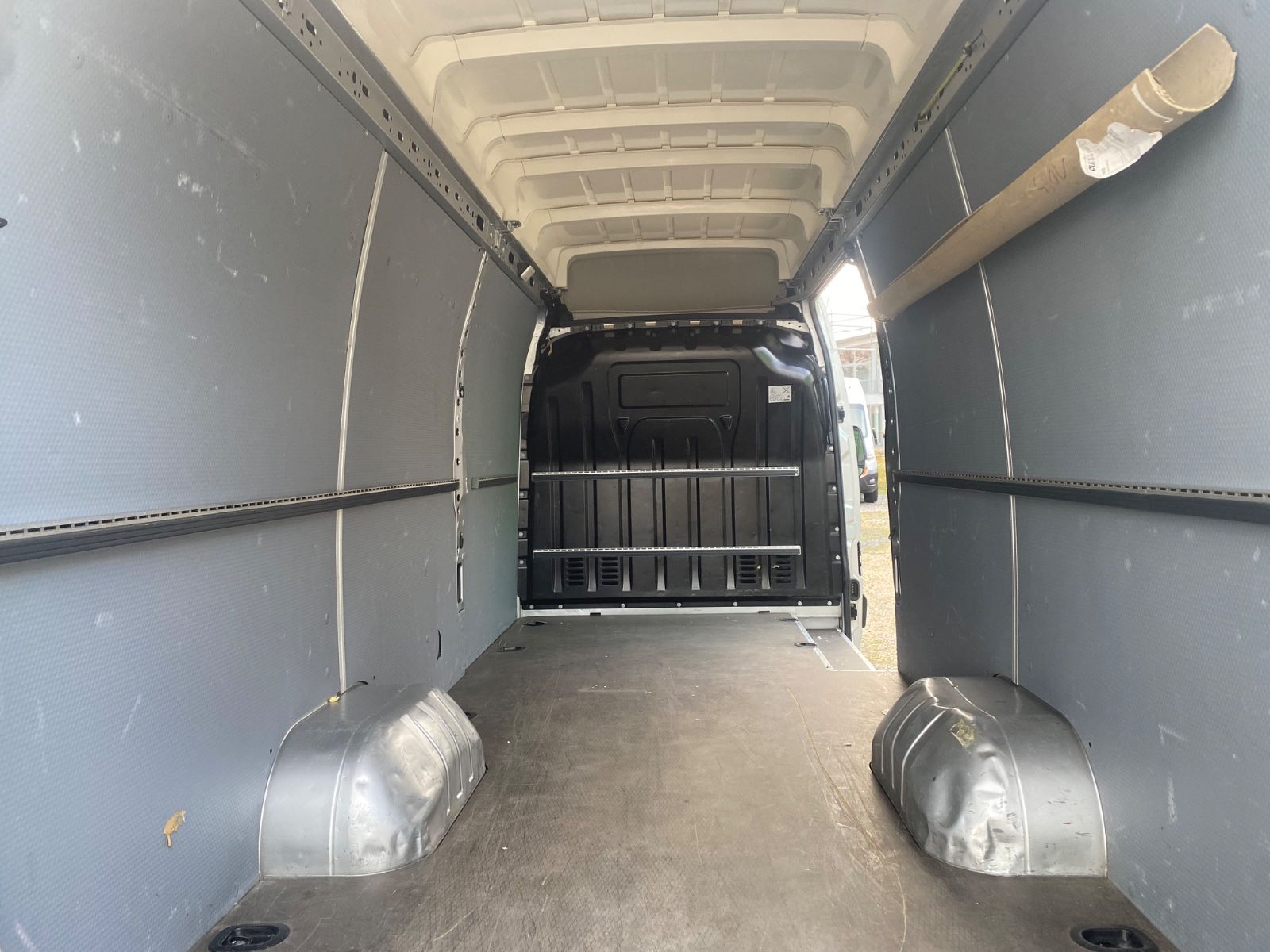 Fahrzeugabbildung Nissan NV400 Kastenwagen L4H3 3,5t COMFORT,1Hd,Navi,SHg