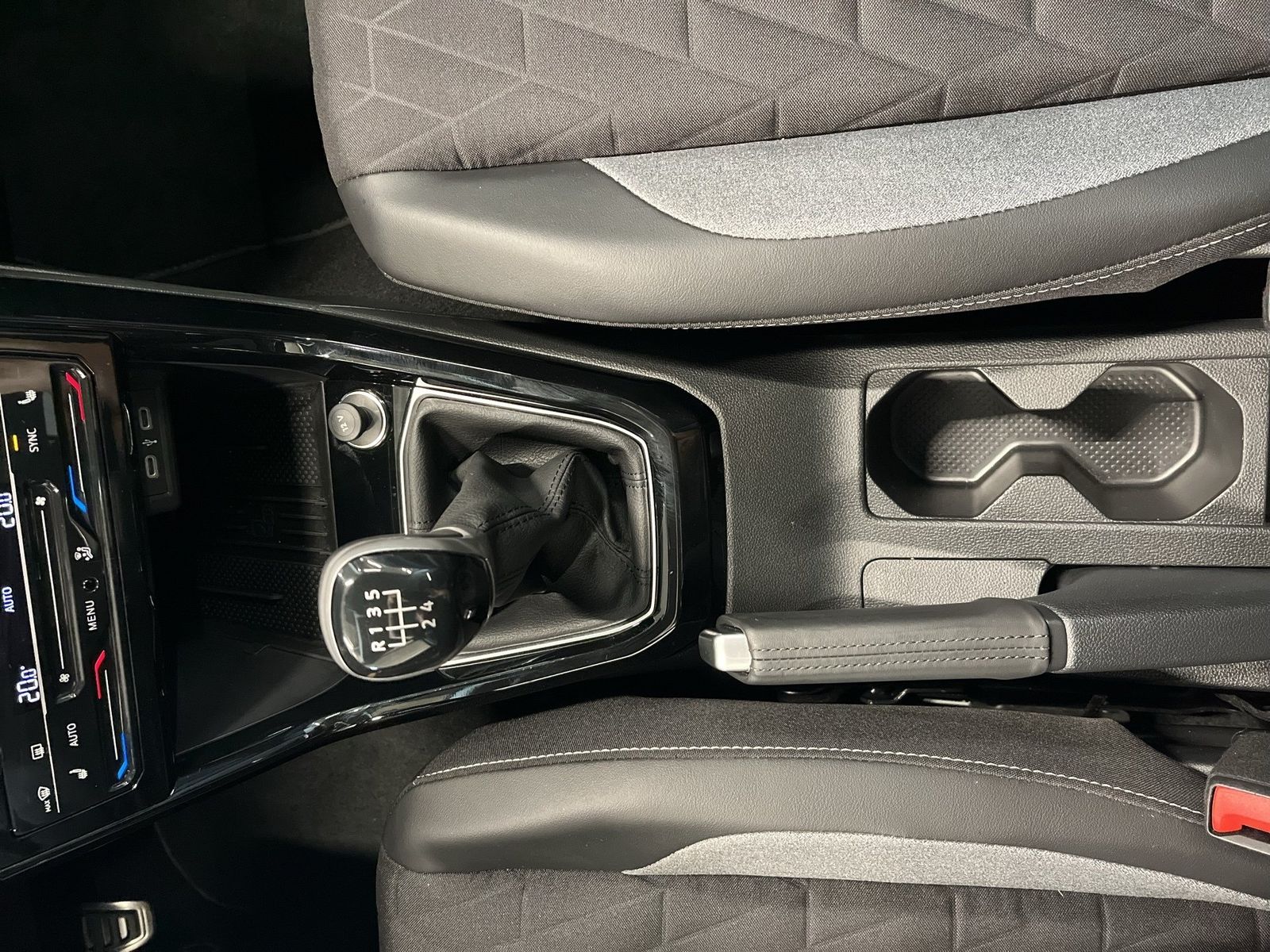 Volkswagen T-Cross - Bild 18