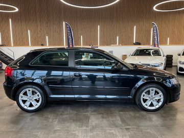 MYAUTOCENTER – Gebraucht- und Jahreswagen mit Werkstattservice in Pfaffenhofen Audi A3 2.0 TDI Ambition *2. Hand*Klima*Tempomat*TÜV*
