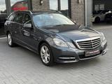 Mercedes-Benz E 200 CDI BlueEfficiency*Automatik*AHK*SHZ*PDC* - Mercedes-Benz E 200 in Bremen