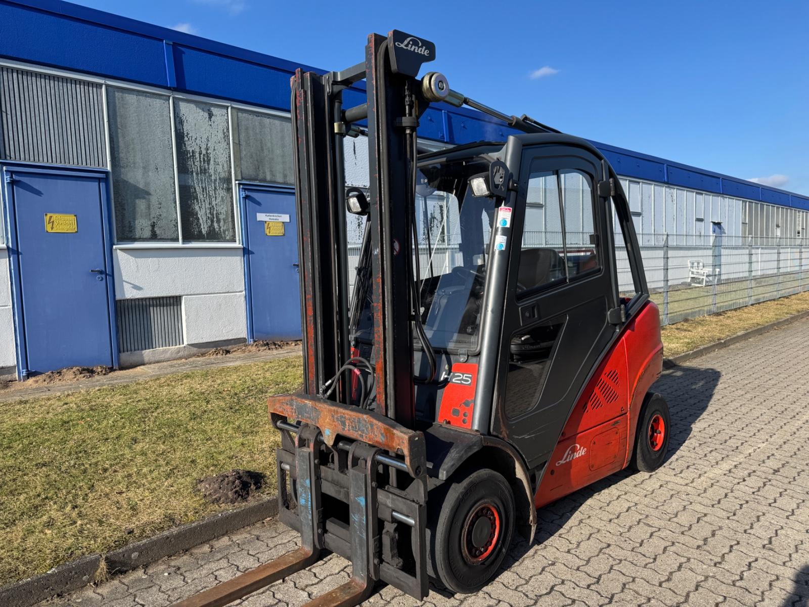 Linde H25T Vollkabine Zinkenverstellgerät Seitenschieb
