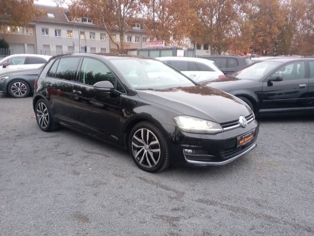 Volkswagen Golf VII Black Beauty Navi, Xenon, mit Garantie