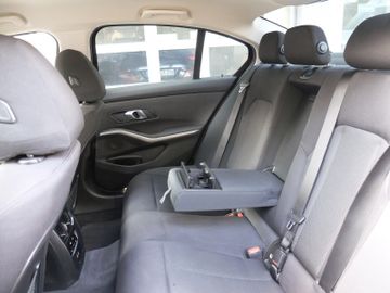 BMW 318 - 12