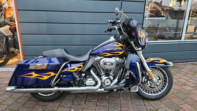 Harley-Davidson FLHTK Deep Purple Sondermodell