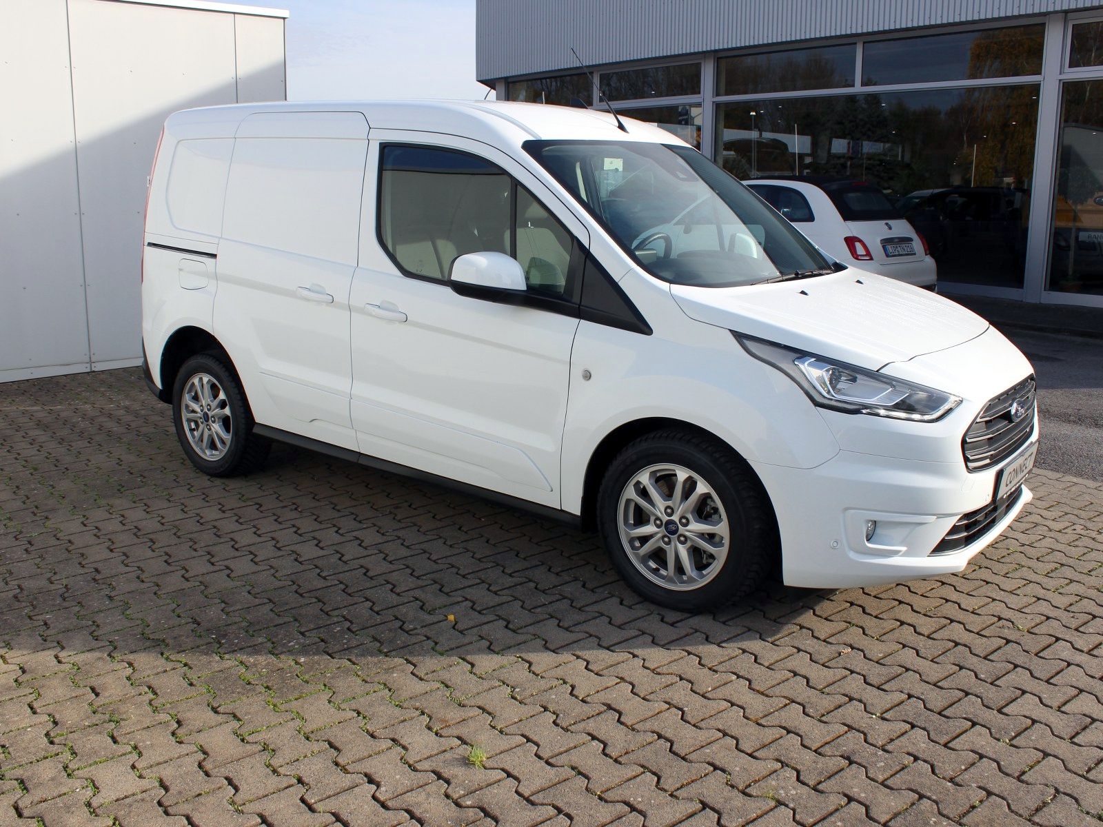 Fahrzeugabbildung Ford Transit Connect Kasten Limited 1,5 EcoBlue