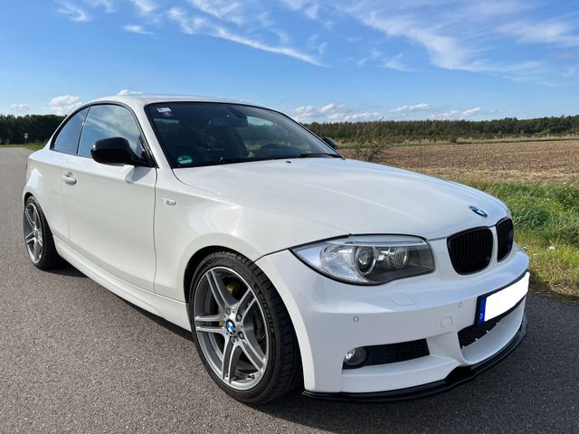 BMW 125i Coupé (E82)