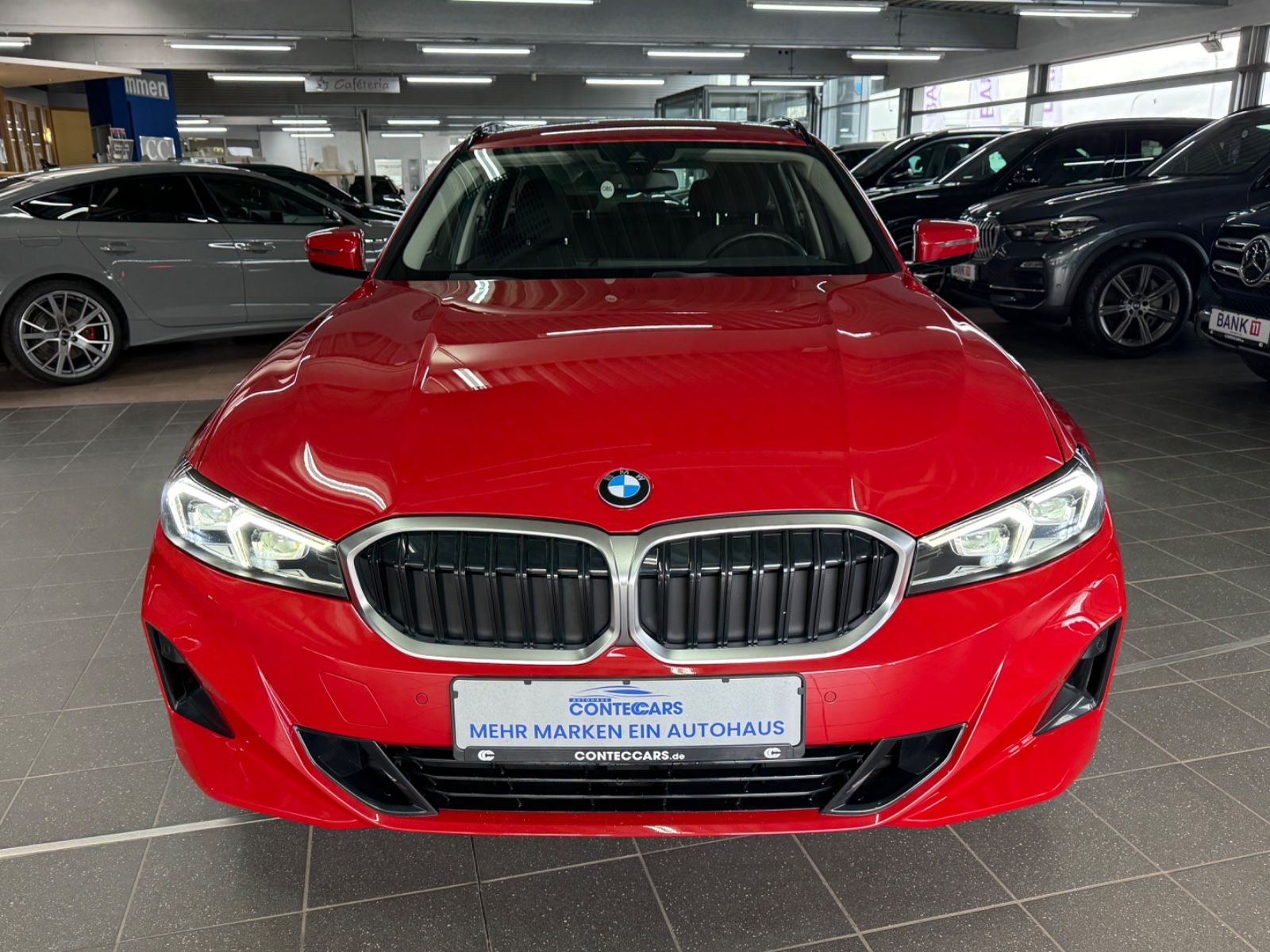 BMW 320 d xDrive Touring III Driving Assistant III foto 3