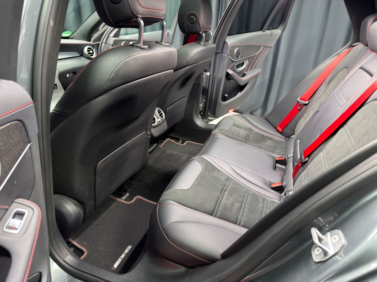 Fahrzeugabbildung Mercedes-Benz C 43 AMG T|PANORAMA|PERFORMANCE|NAVI|AHK