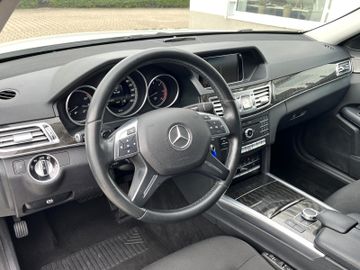 Mercedes E 300 - 10
