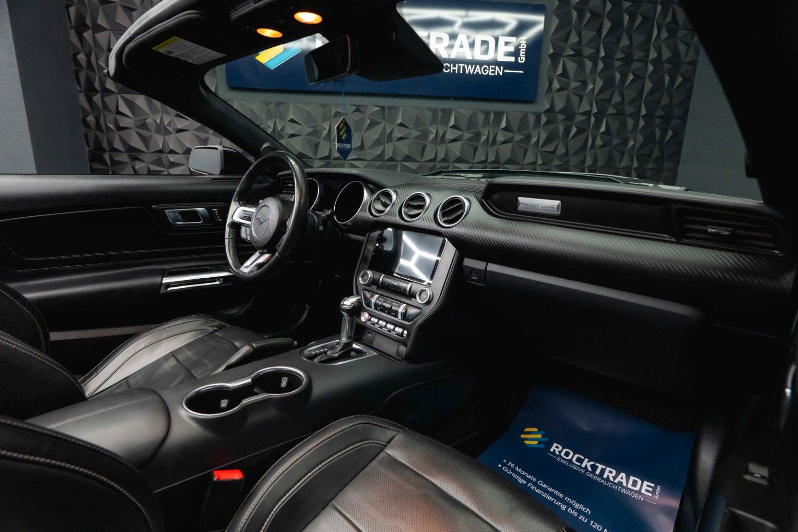Fahrzeugabbildung Ford Mustang Cabrio DARK HORSE RockTrade Edition 19%