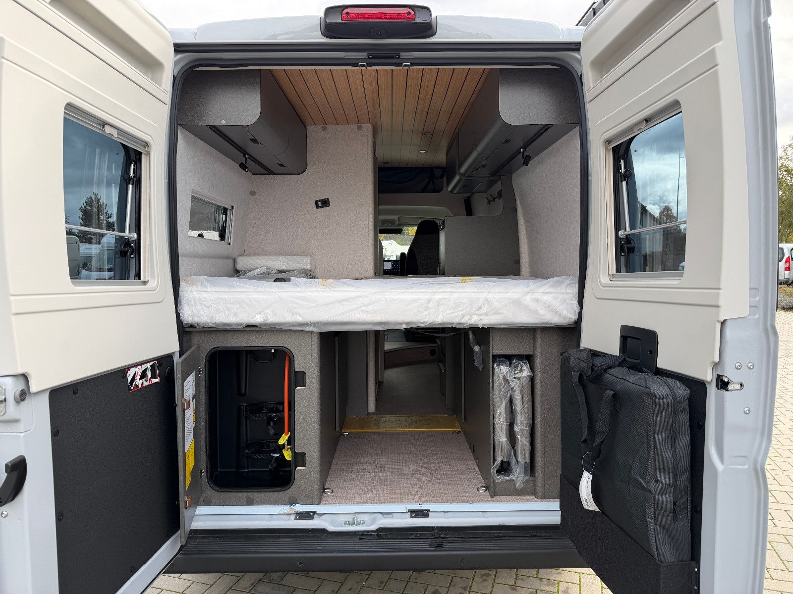 Fahrzeugabbildung HYMER / ERIBA / HYMERCAR Redwood 600 Trail