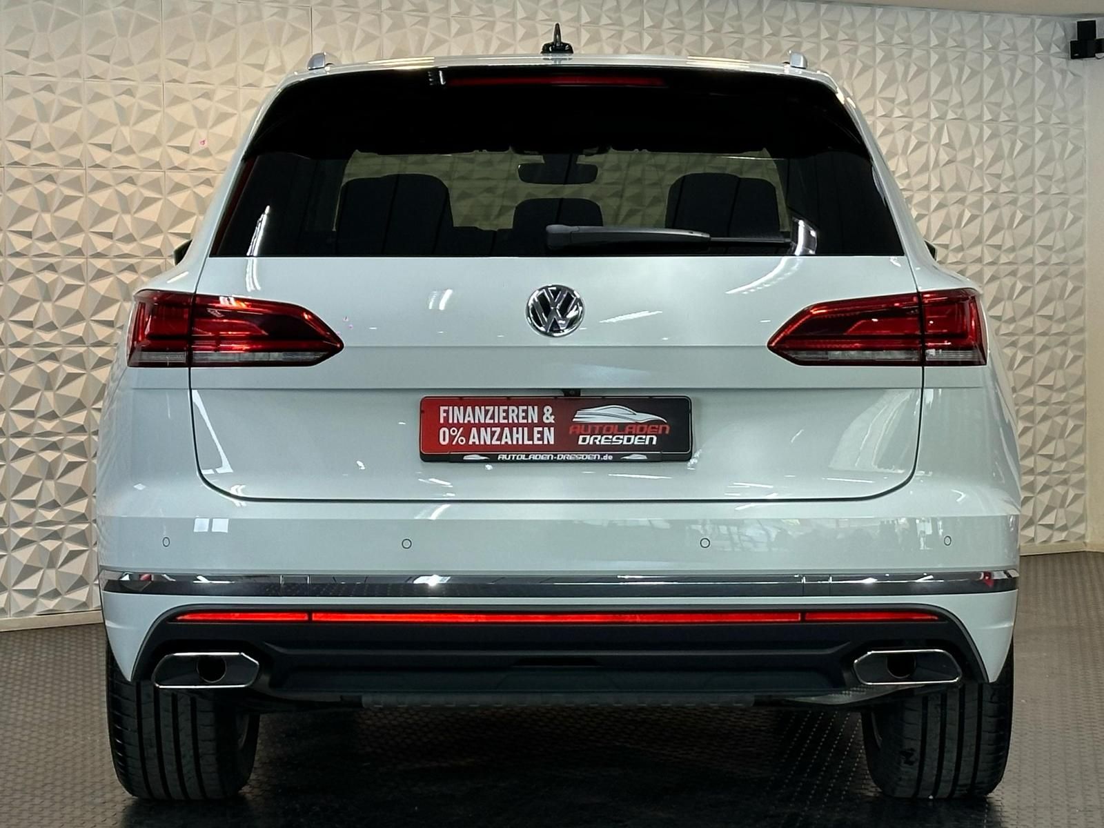 VW Touareg 3.0TDI ELEGANCE 4MOTION LED#AHK#KEYLE#SH - Image 6