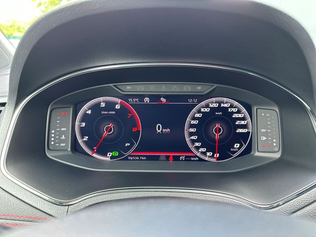 Arona 1,0 TSI FR ACC LED CONNECTIVITY INFOTAIN D