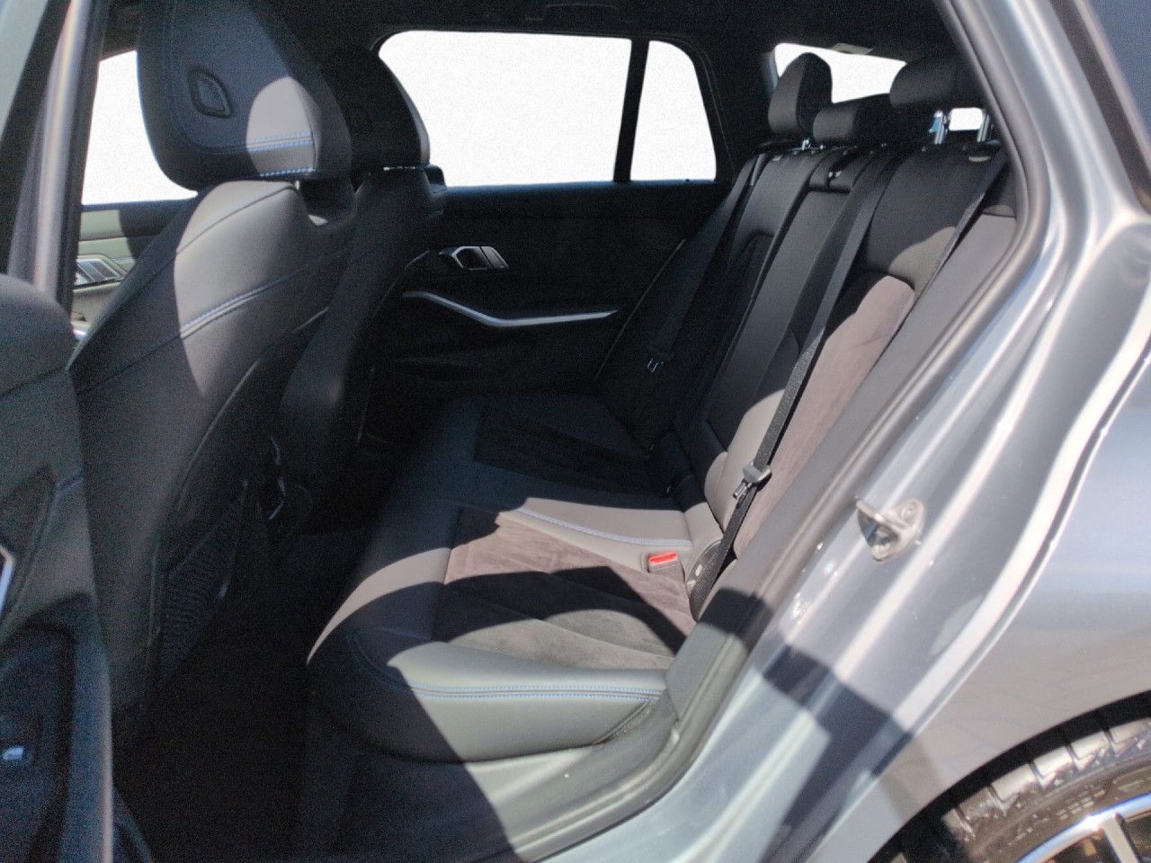 BMW 320d Touring xDrive M Sport adap.LED St&Go SHZ foto 12