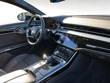 Audi A8 - 12
