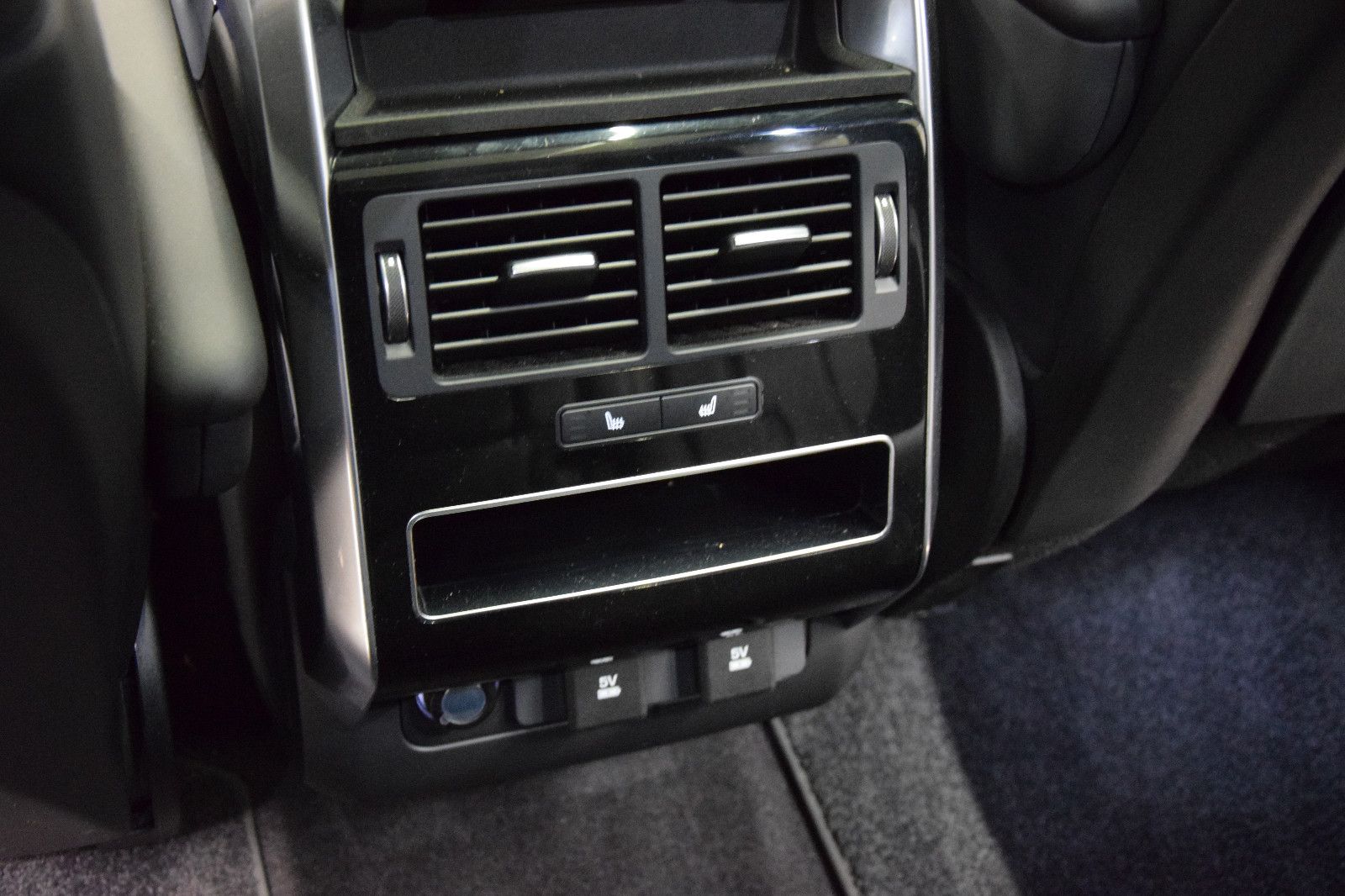 Fahrzeugabbildung Land Rover Range Rover Sport HSE Hybrid Pano HuD Ambi Merid