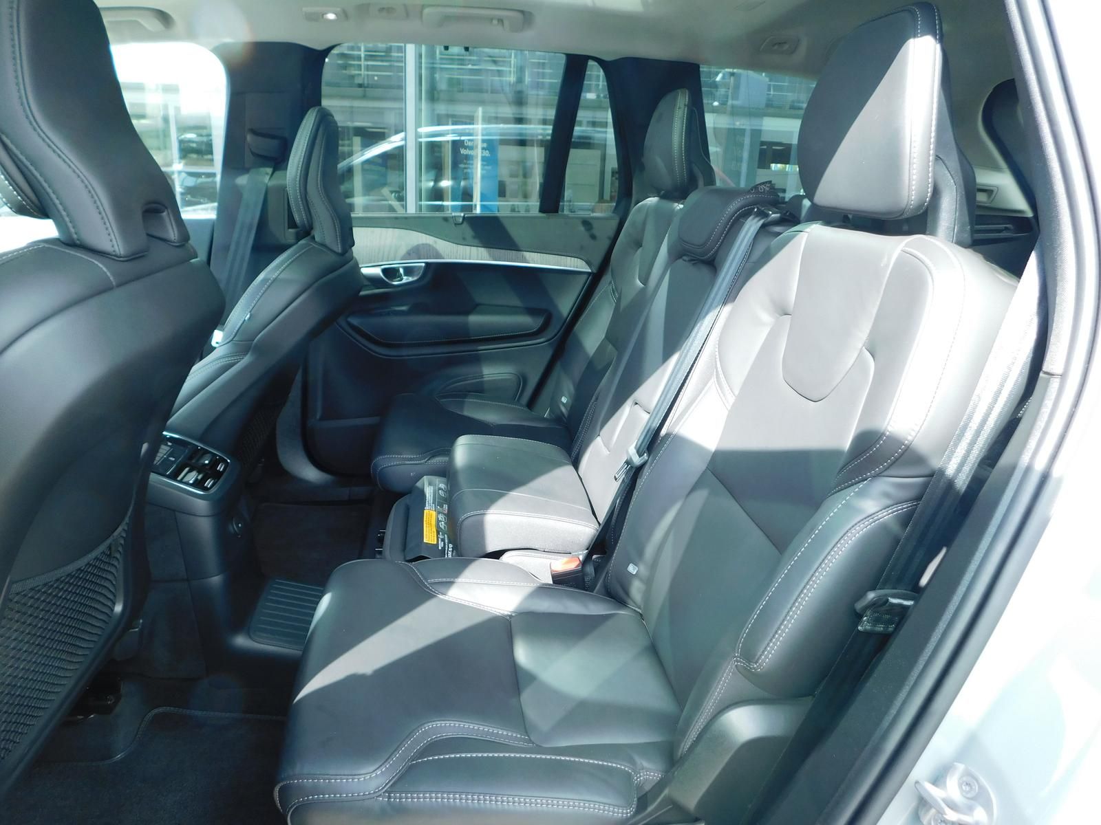 Fahrzeugabbildung Volvo XC90 T8 Recharge Plus Bright