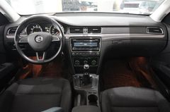 Fahrzeugabbildung Skoda Superb Combi 1.8 TSI ACTIVE KLIMA/SHZ/PDC/NEBEL