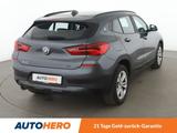 BMW X2 sDrive 18i Advantage Aut.*NAVI*LED*TEMPO*PDC* - BMW X2: mit Anhängerkupplung