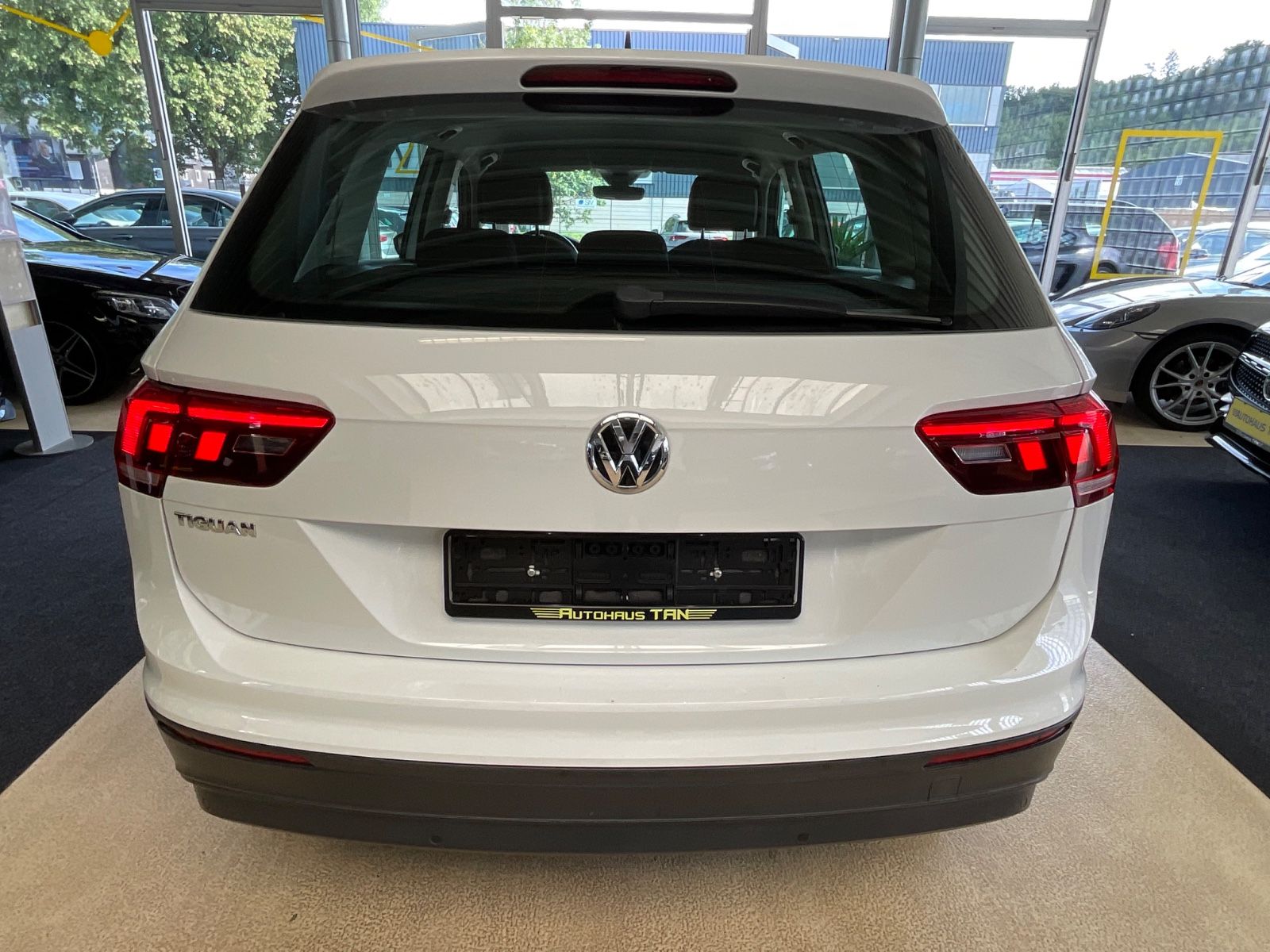 Fahrzeugabbildung Volkswagen Tiguan Comfortline 2.0TDI *DIGITALTACHO*LED*360°
