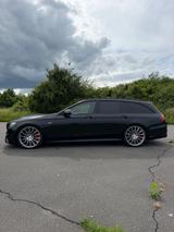 Mercedes-Benz E 53 AMG Mercedes-AMG E 53 4MATIC+ T Autom. ... - schwarze Mercedes-Benz E 53 AMG