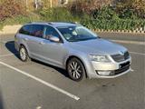 Skoda 5-6 pro 100km | Skoda Octavia Kombi 1.4 T... - Skoda Octavia mit CNG-Antrieb: Kombi, 1.4