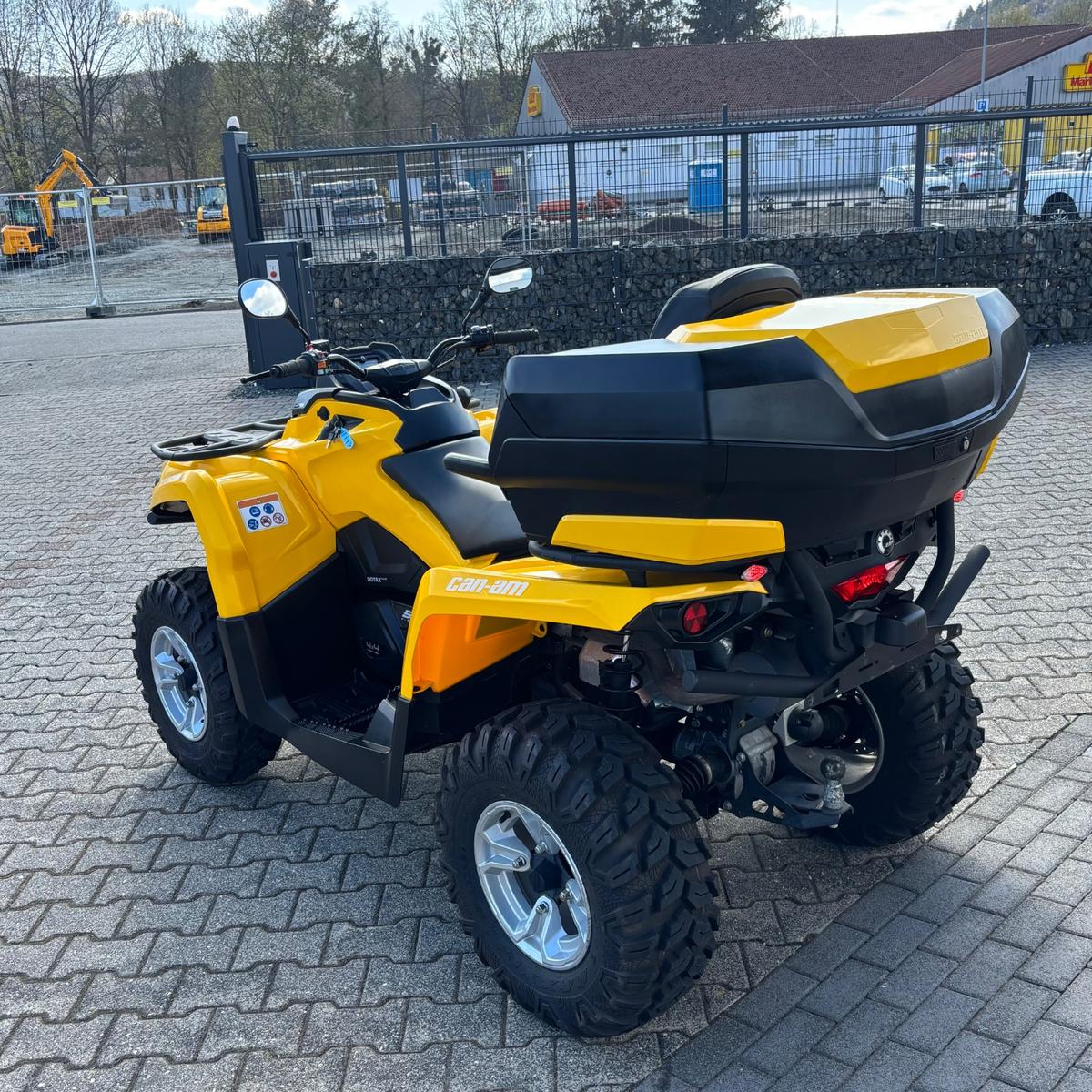 Can-Am Outlander Max 570 DPS /Top-Zustand /Service Neu