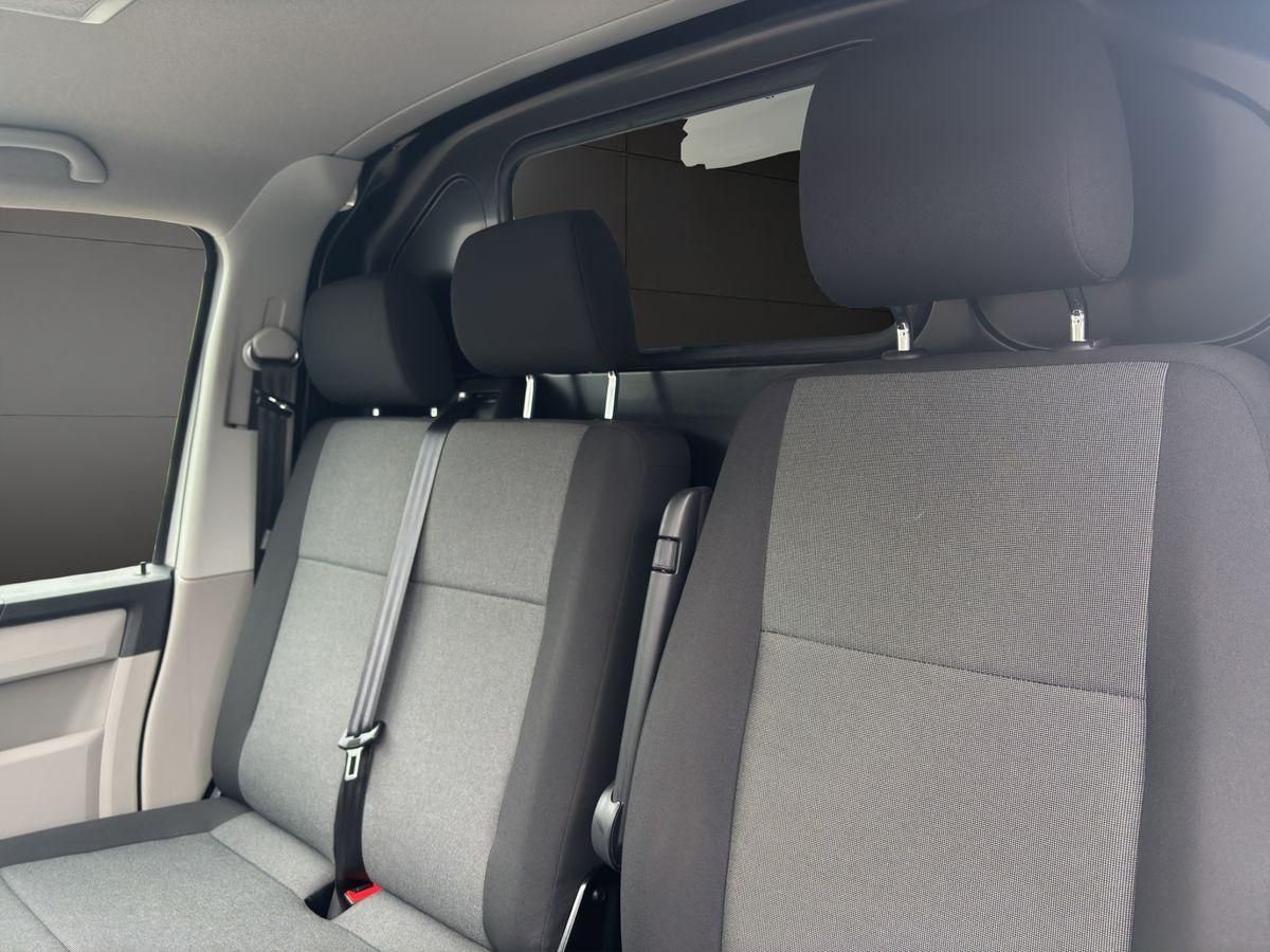 T6 Transporter Kasten 2.0 TDI DSG ACC NAVI RFK L