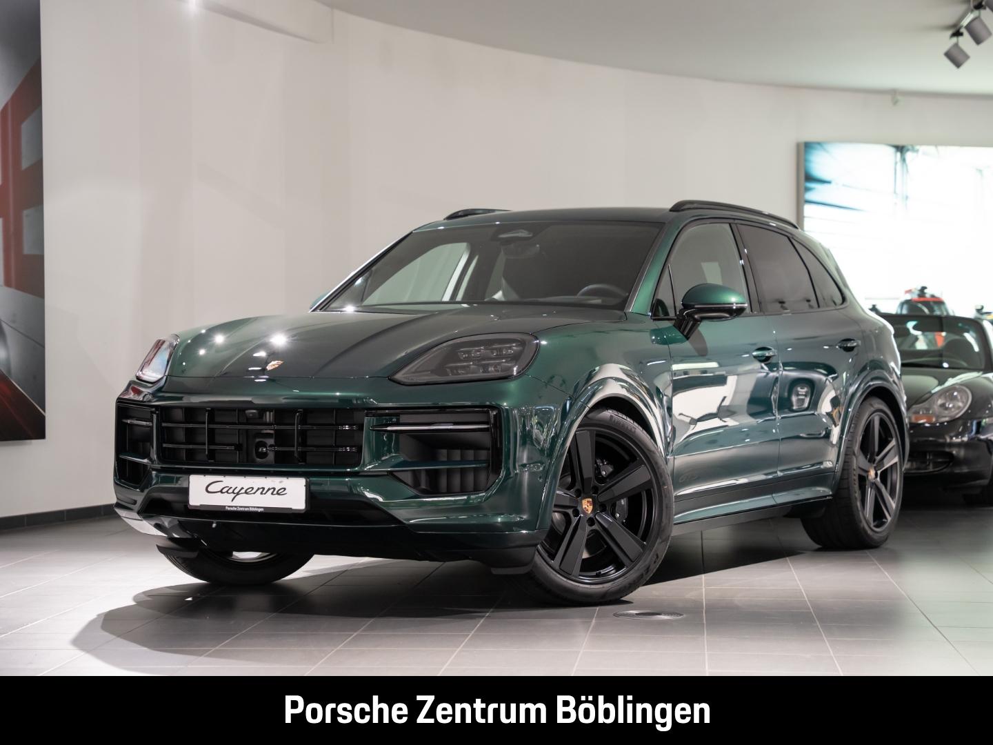 Porsche Cayenne GTS PTS Farbe nach Wahl *grün* Burmester