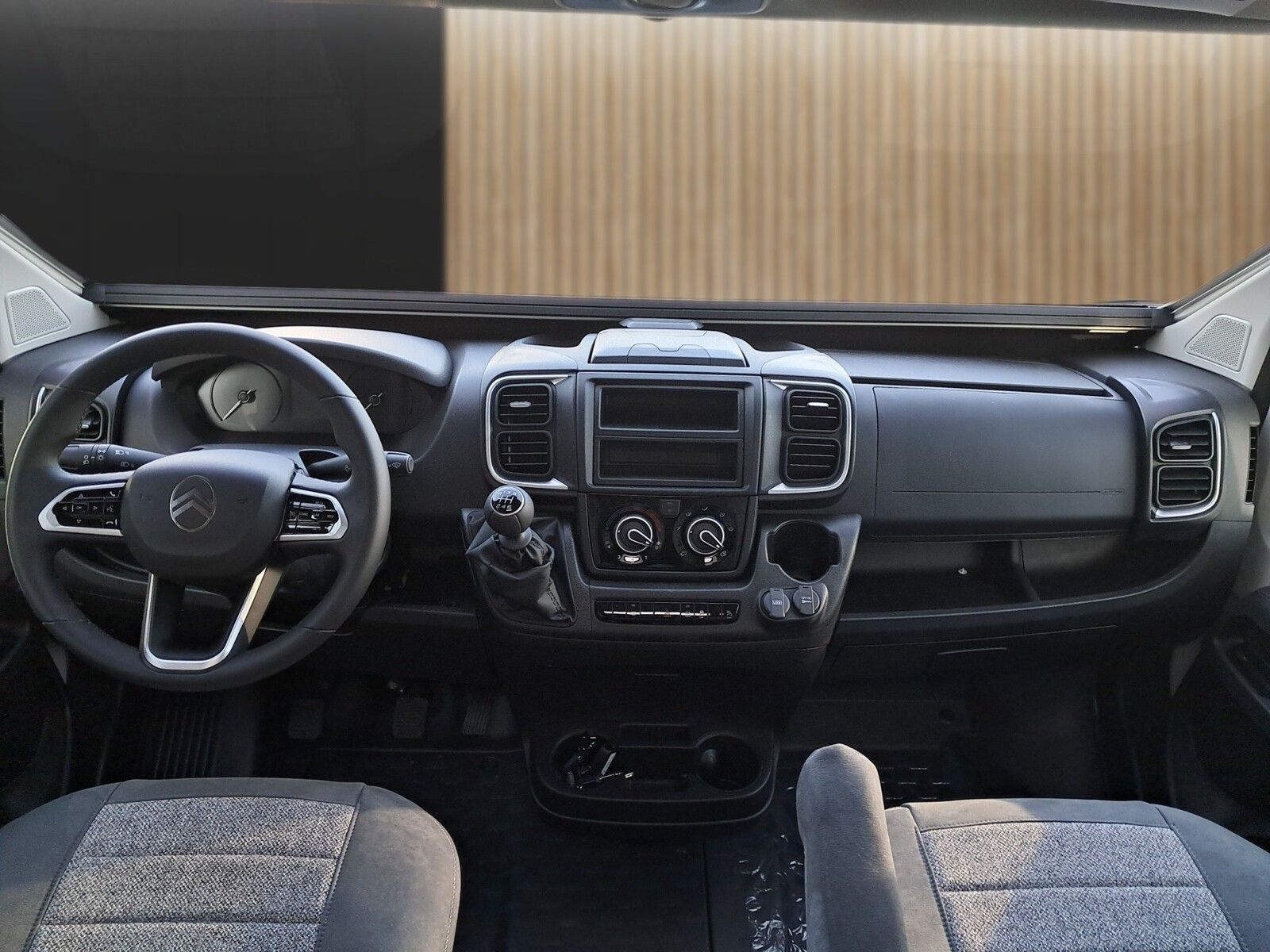 Fahrzeugabbildung Pössl Summit Shine 600 RS Plus Citroen 140 PS 25er Mod