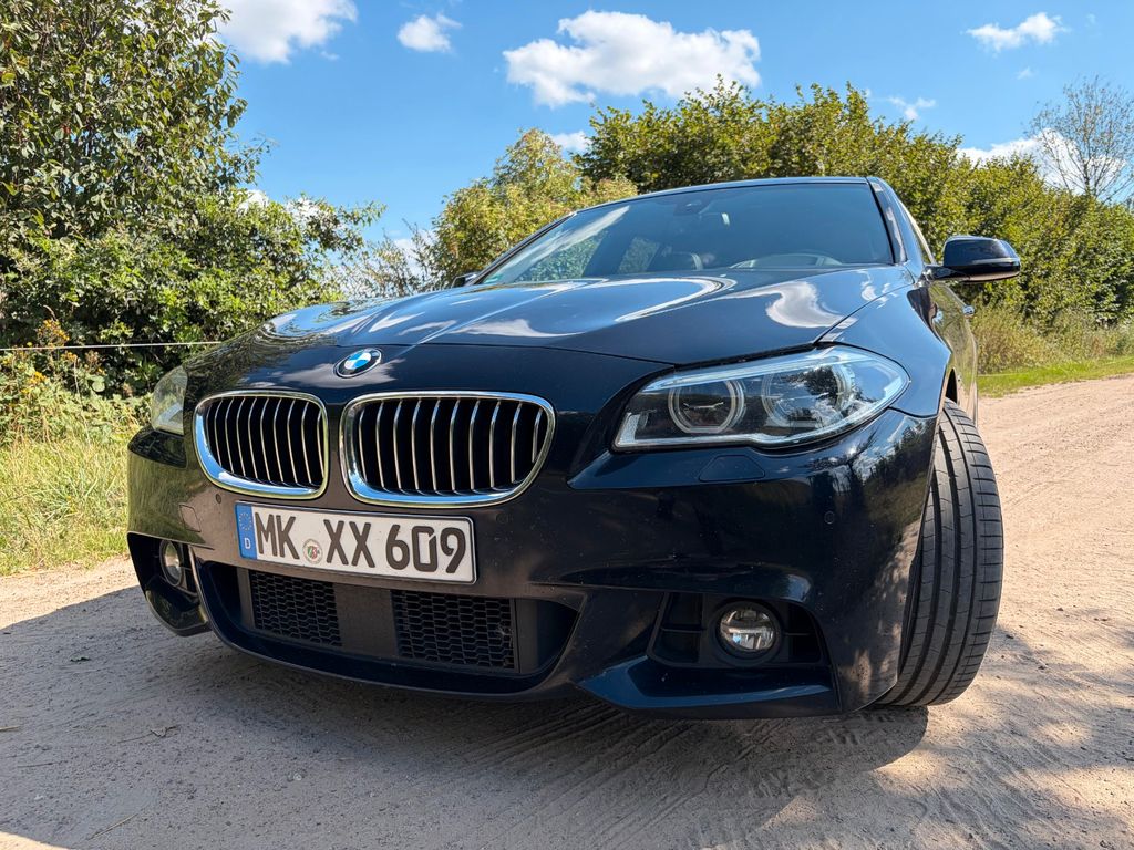 Image of BMW 530