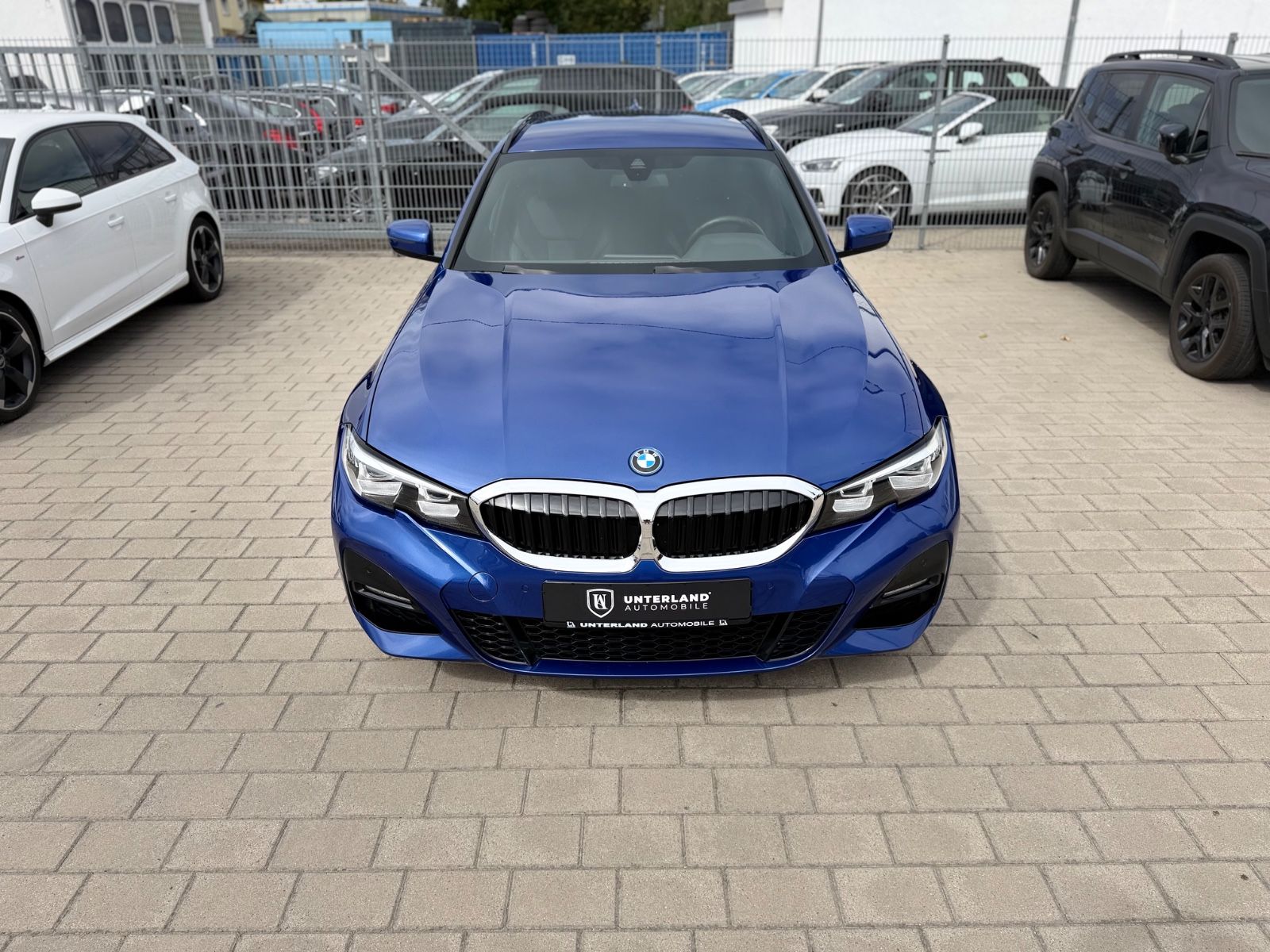 BMW 320 e Touring M Sport|LED|NAVI|VIRTUAL|1 HAND imagem 3