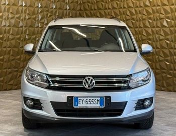 Volkswagen Tiguan - 1