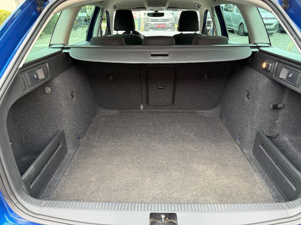 Fahrzeugabbildung SKODA Octavia Combi 1.8 TSI DSG Style