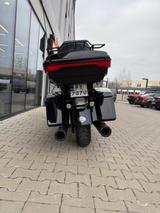 Harley-Davidson Road Glide Ultra CVO - CHOPPER VON 81 BIS 125 CCM