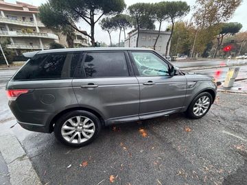 Land-Rover Range Rover Sport - 4