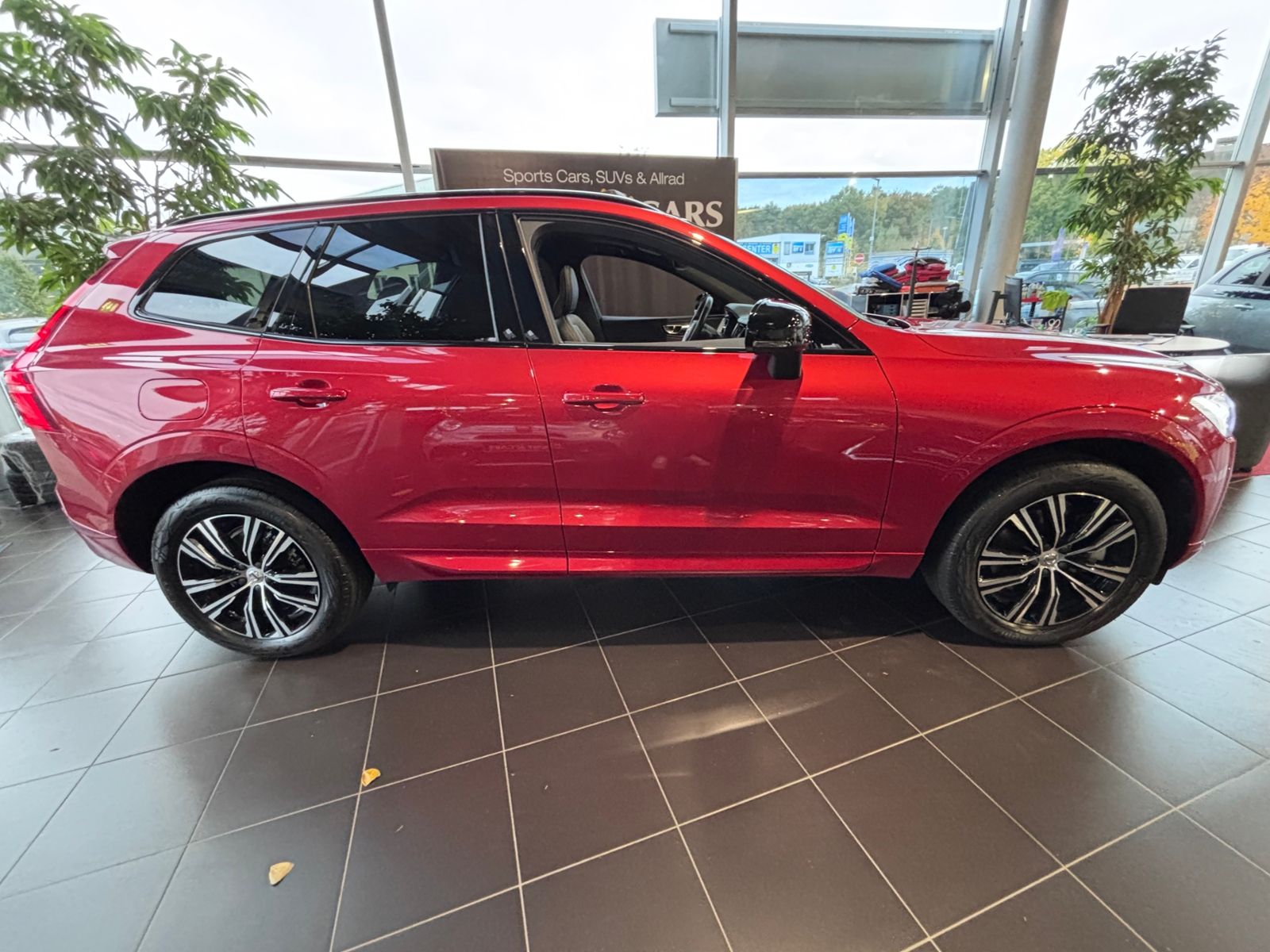 Fahrzeugabbildung Volvo XC60 R Design PANO LED NAVI ALU