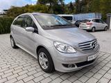 Mercedes-Benz B 170 PANO KLIMA SCHECKHEFT TOP TÜV 08.2028 - silberne Mercedes-Benz B 170