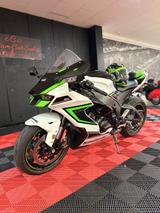 Kawasaki NINJA ZX-10R - Kawasaki Motorräder in Mainz