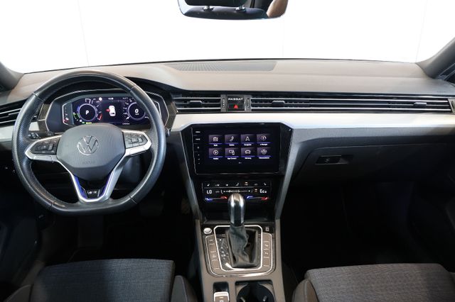 Volkswagen Passat GTE 1.4 TSI AID+MATRIX+KEY+KAM+PANO+AHK