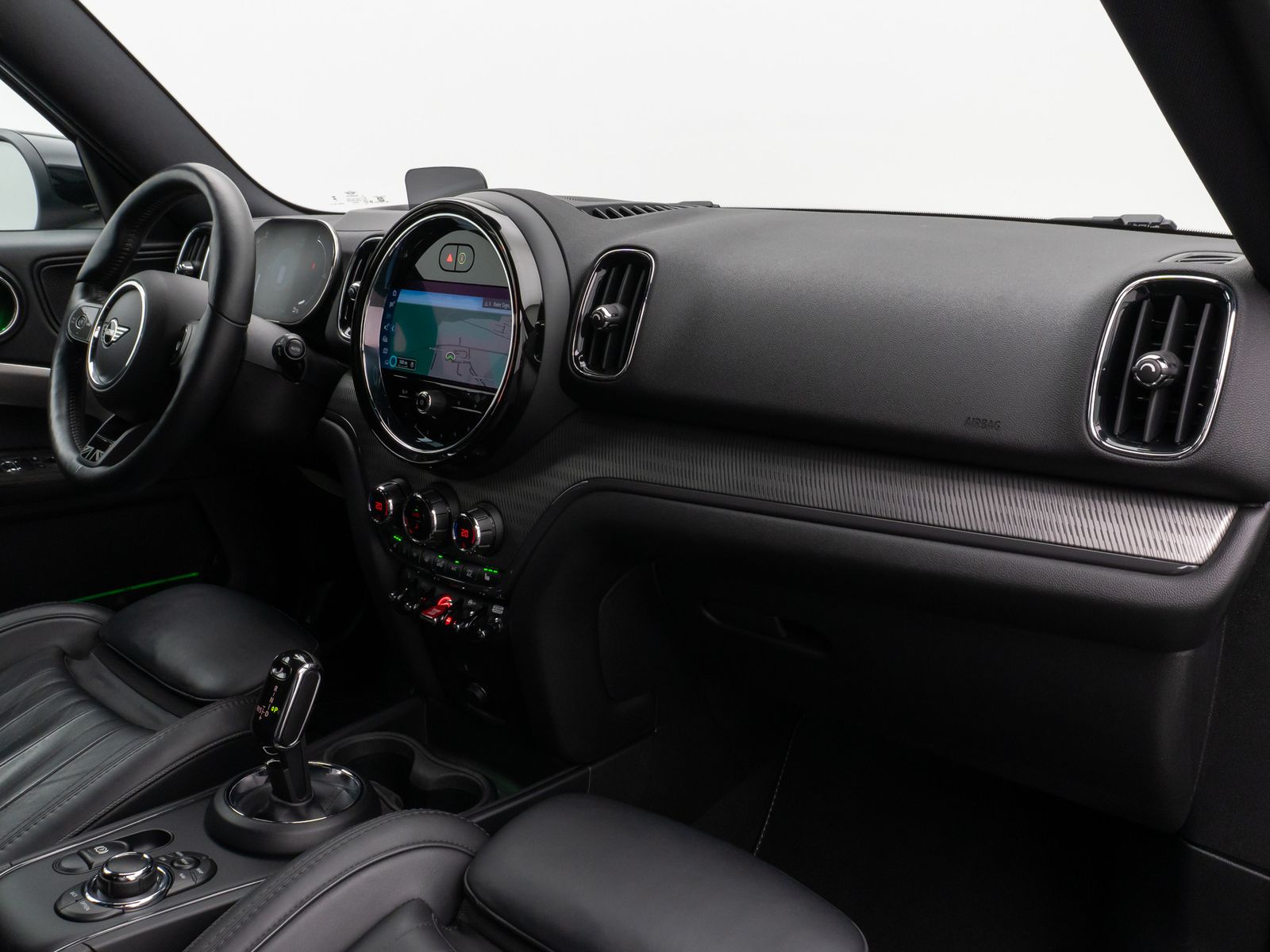 Fahrzeugabbildung MINI Cooper SD Countryman ALL4 HUD DAB Kamera 19Zoll