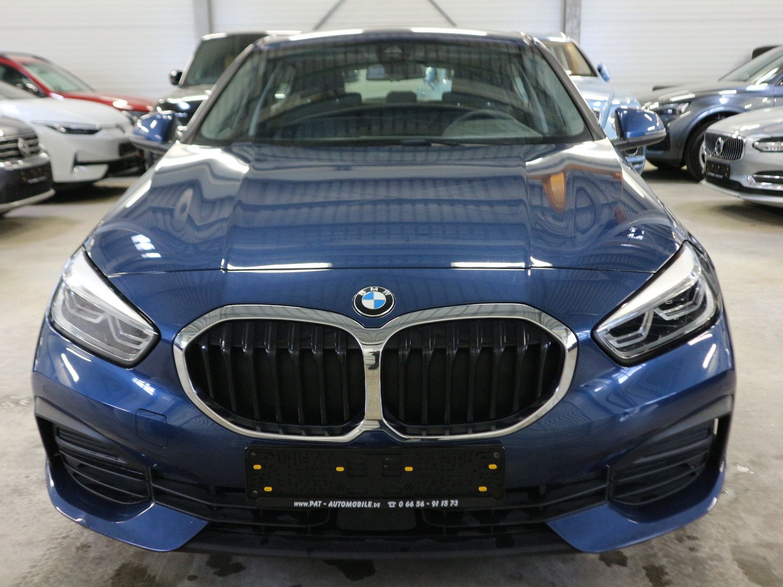 Fahrzeugabbildung BMW 118 i Advantage DAB GRA LED Nav PDC Live-Cockpit